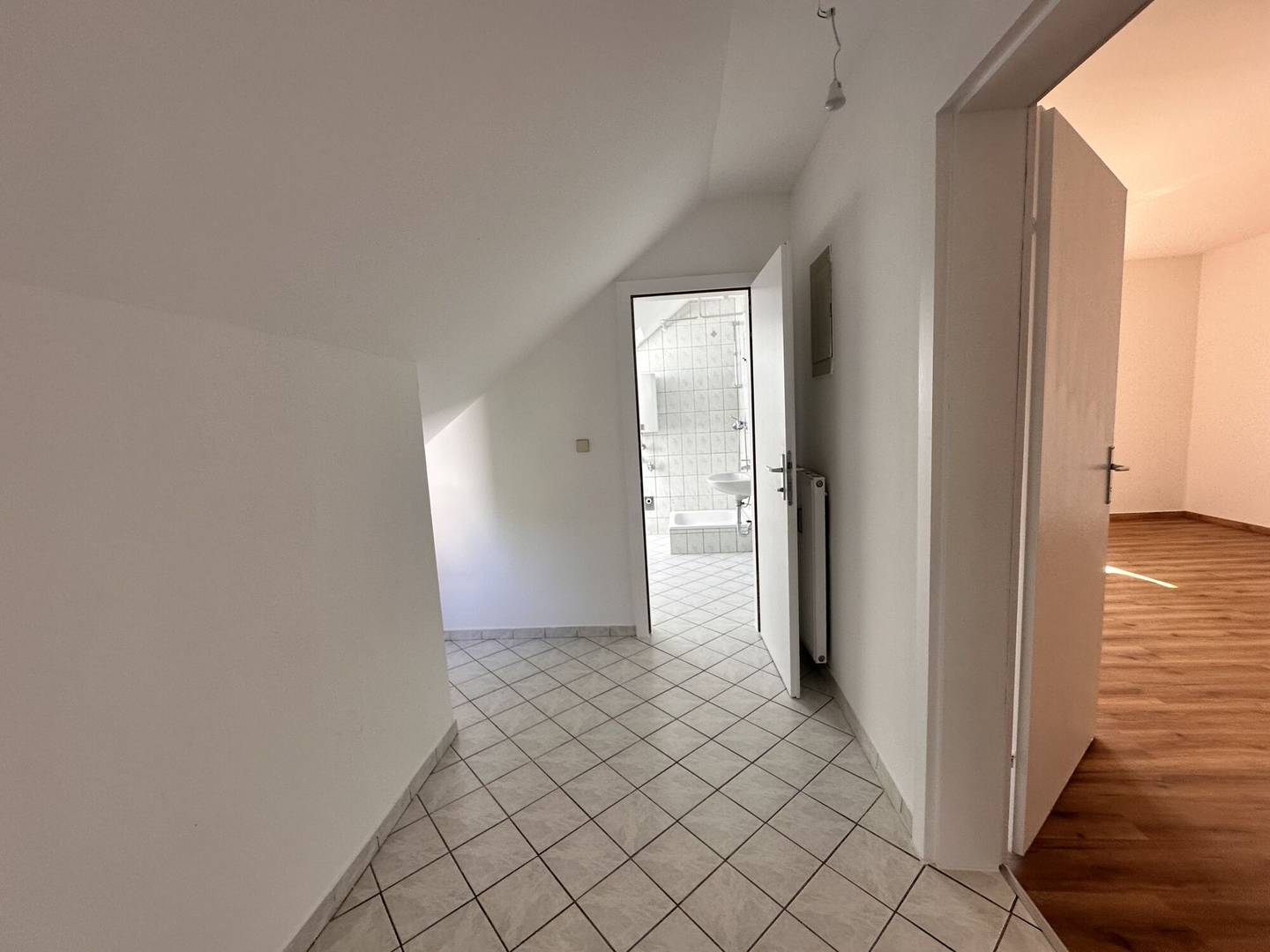 Helle 1-Zimmer-Wohnung in Graz-Puntigam, 36 m², neue Küche ab sofort