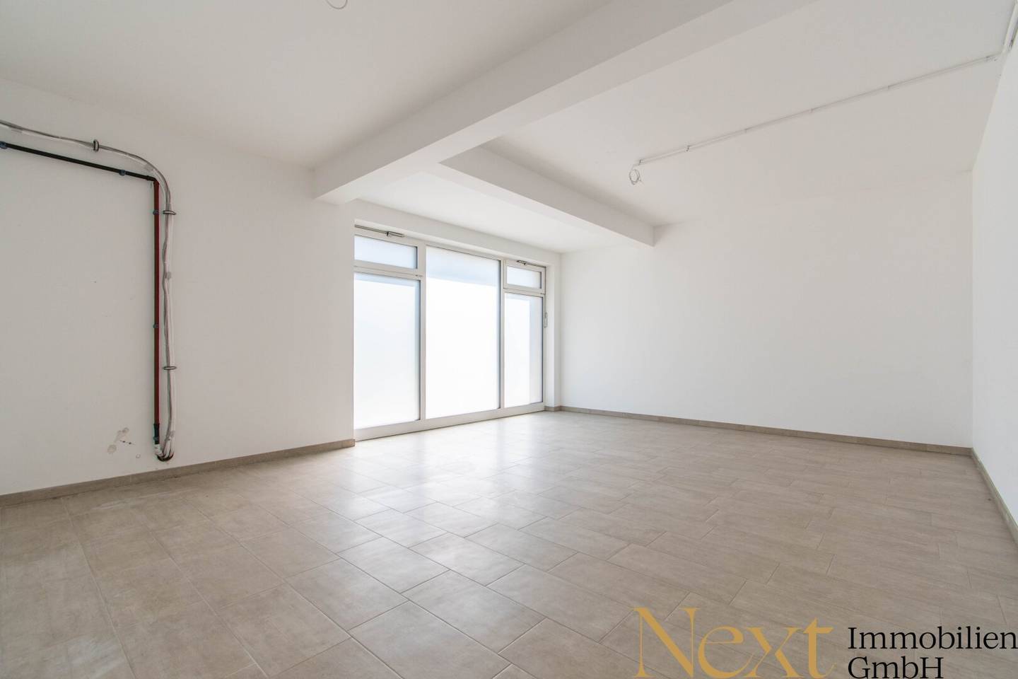 Attractive office and commercial space with purchase option and large shop window front in Steyr for rent