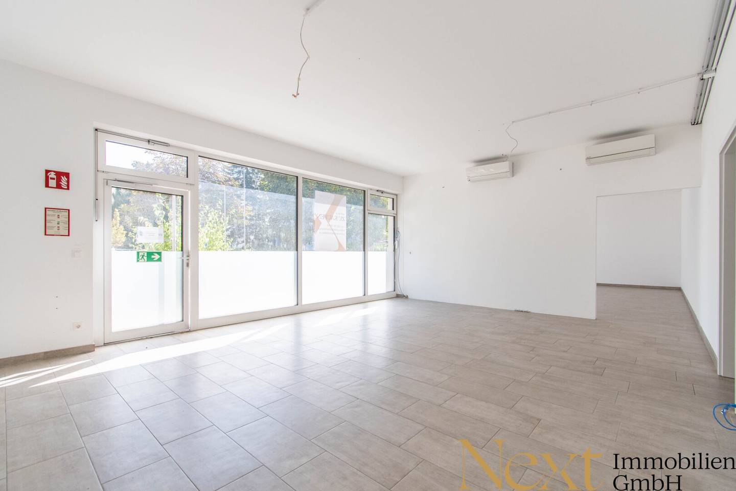 Attractive office and commercial space with purchase option and large shop window front in Steyr for rent