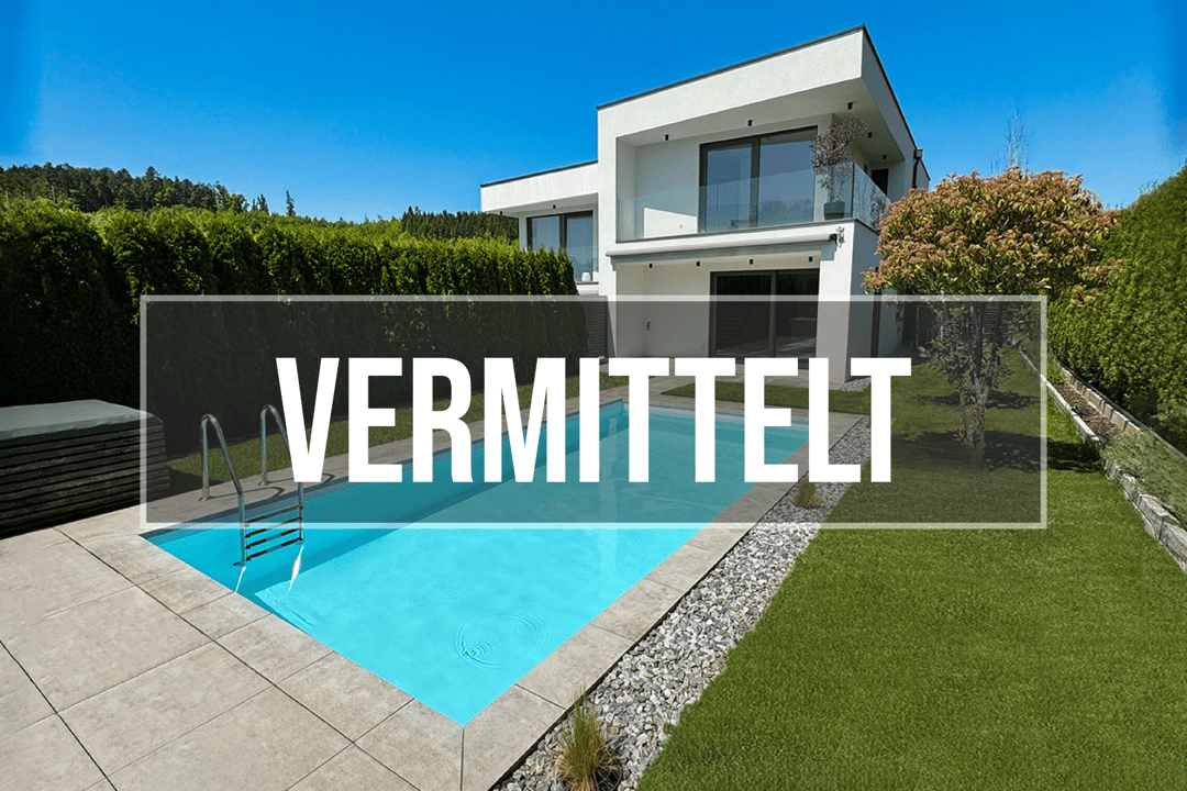 Moderne Doppelhaushälfte mit Pool und Dachterrasse in Mantscha