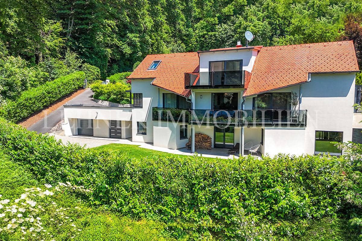 Exklusives Einfamilienhaus mit Pool in Seiersberg-Pirka (Gedersberg)