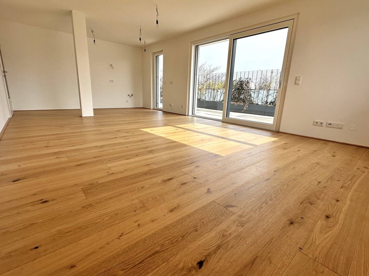 Wohnung Neubau Erstbezug Großzügige Wohnküche Terrasse nahe Lobau
