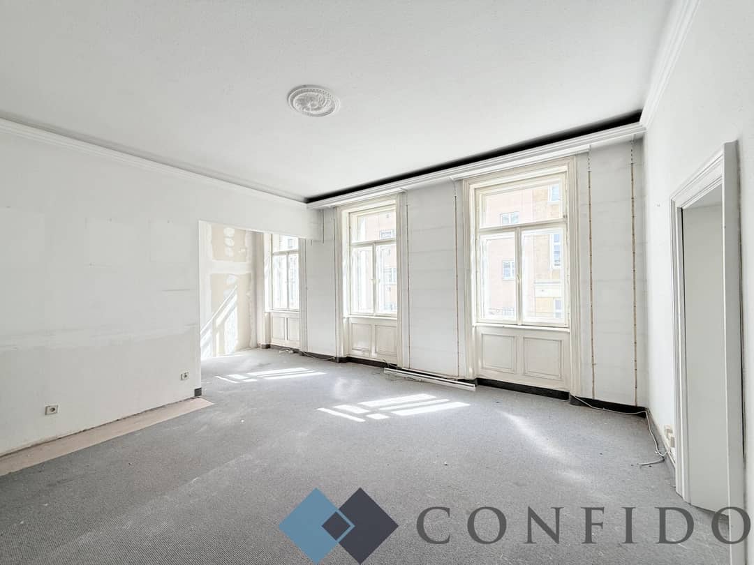 Altbauwohnung Großzügiges Wohnzimmer