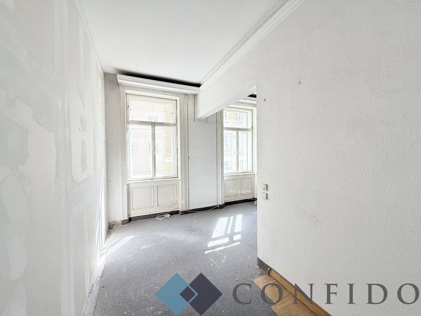 Old building apartment with spacious living room