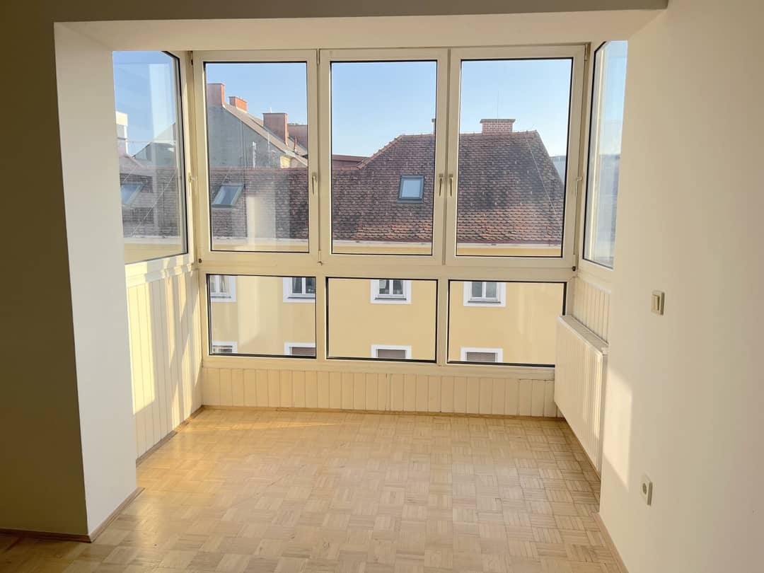 Sonnige 3-Zimmer-Wohnung mit Wintergarten