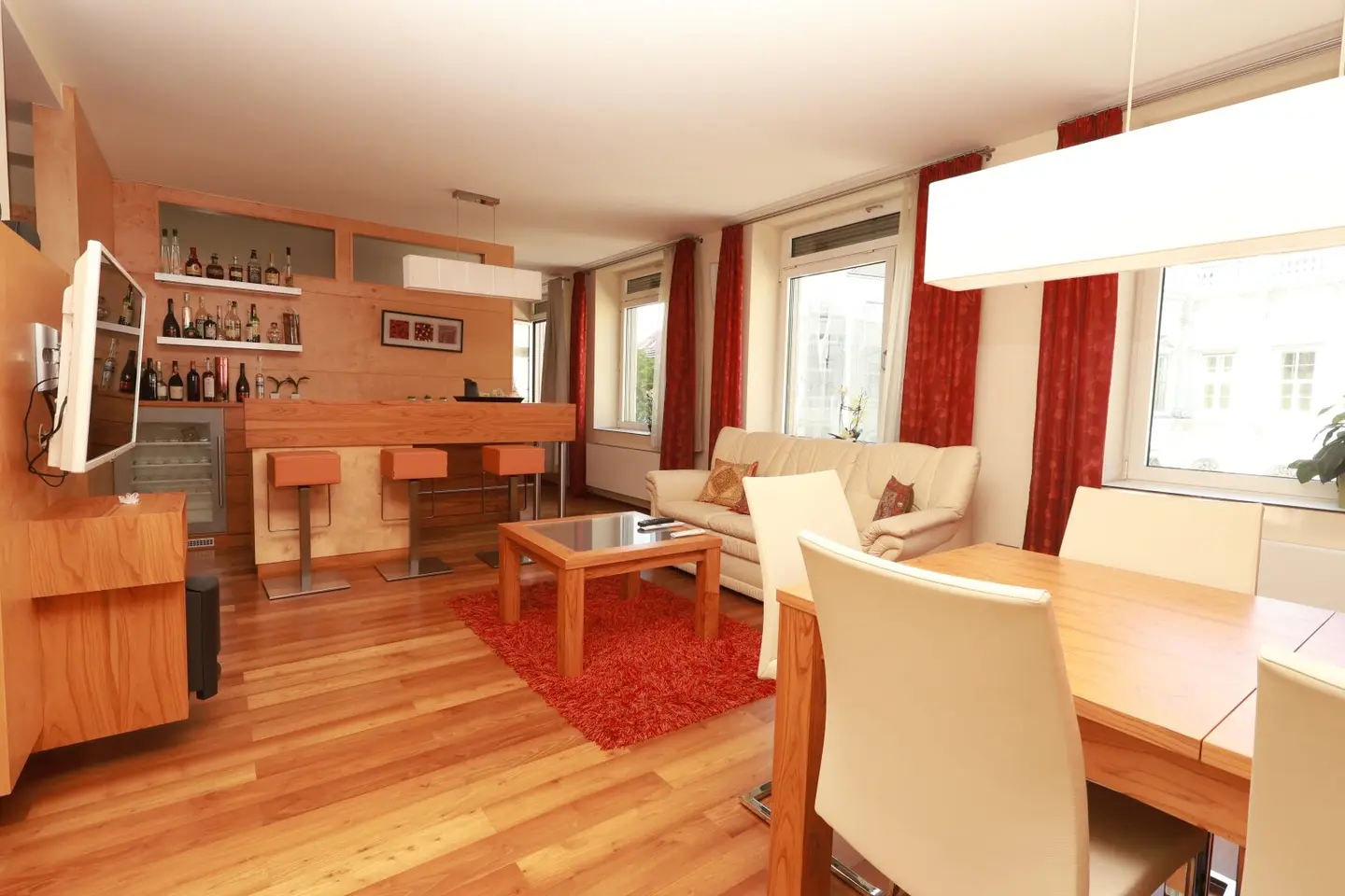 Apartment near the city park bright open kitchen