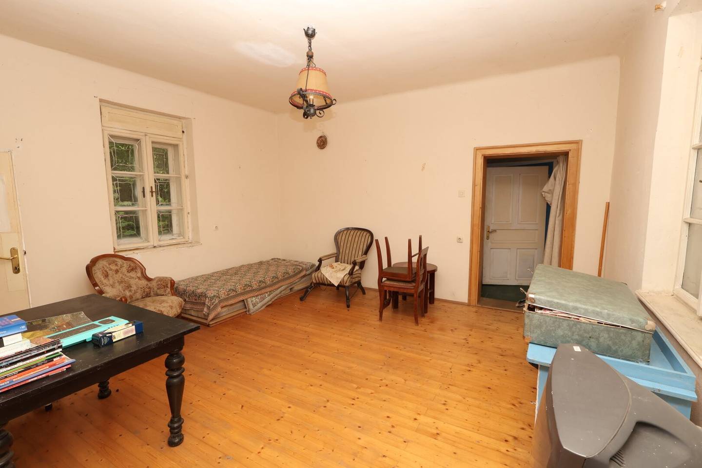 Haus in Güssing am Fuße der Burg, sanierungsbedürftig, 75 m² Wohnfläche