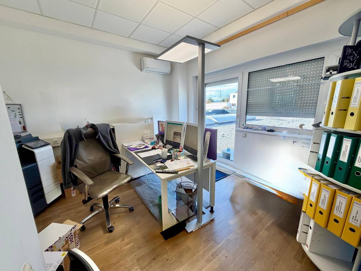 Büro- und Lagerfläche mit Werkstatt nahe Autobahn in Inzersdorf, Wien