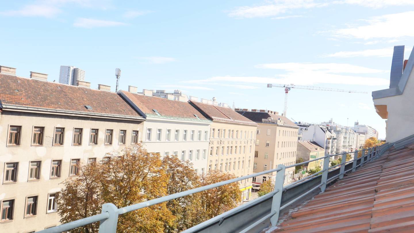 Apartment in Favoriten with terrace and far reaching view