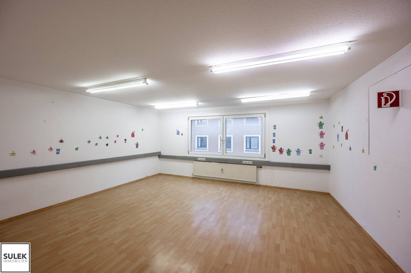 Office spaces 424 m² on 3rd floor with elevator, Vienna 15th district