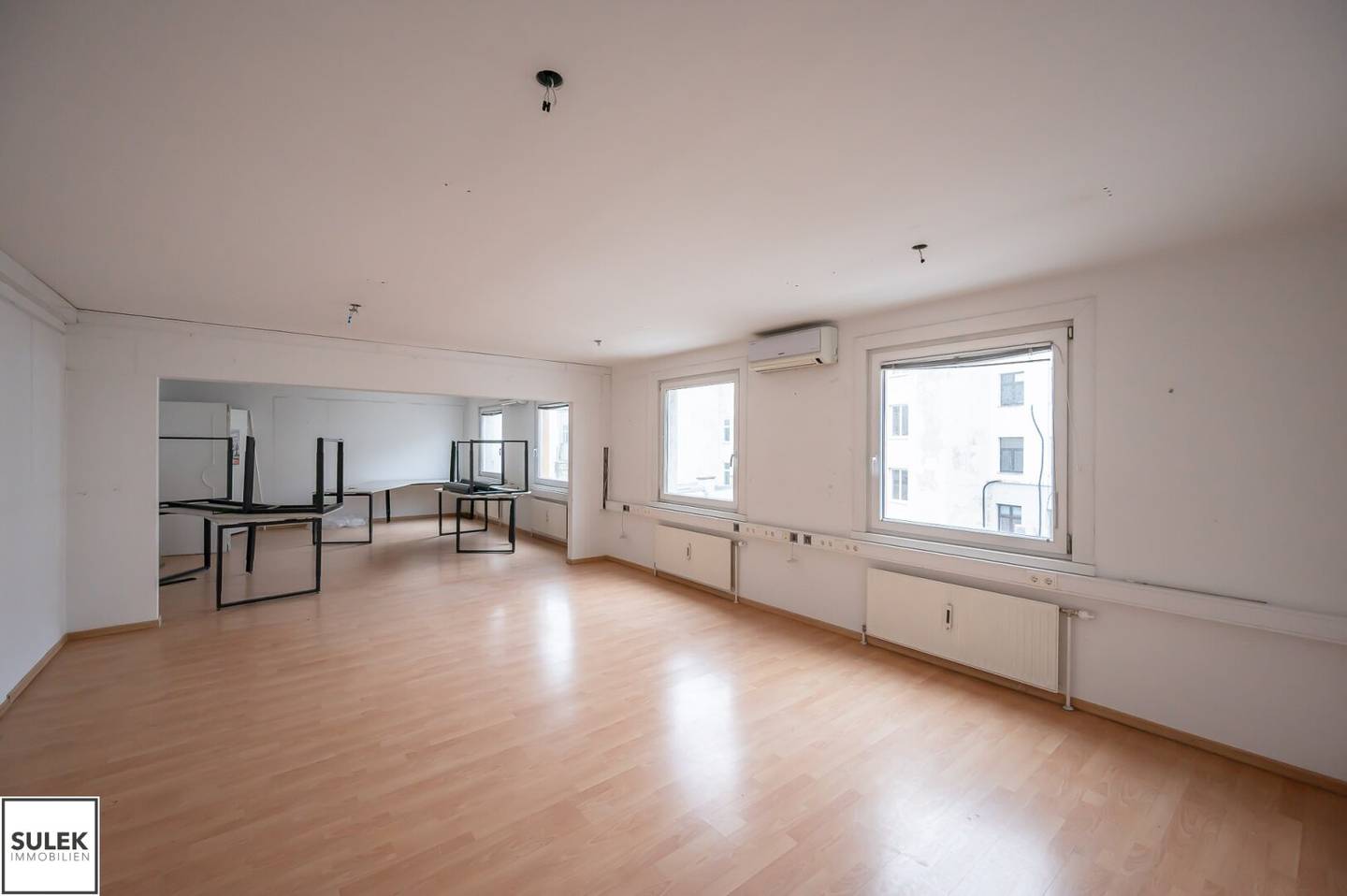 Office spaces 424 m² on 3rd floor with elevator, Vienna 15th district