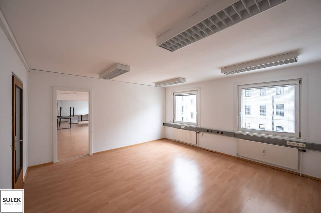 Office spaces 424 m² on 3rd floor with elevator, Vienna 15th district