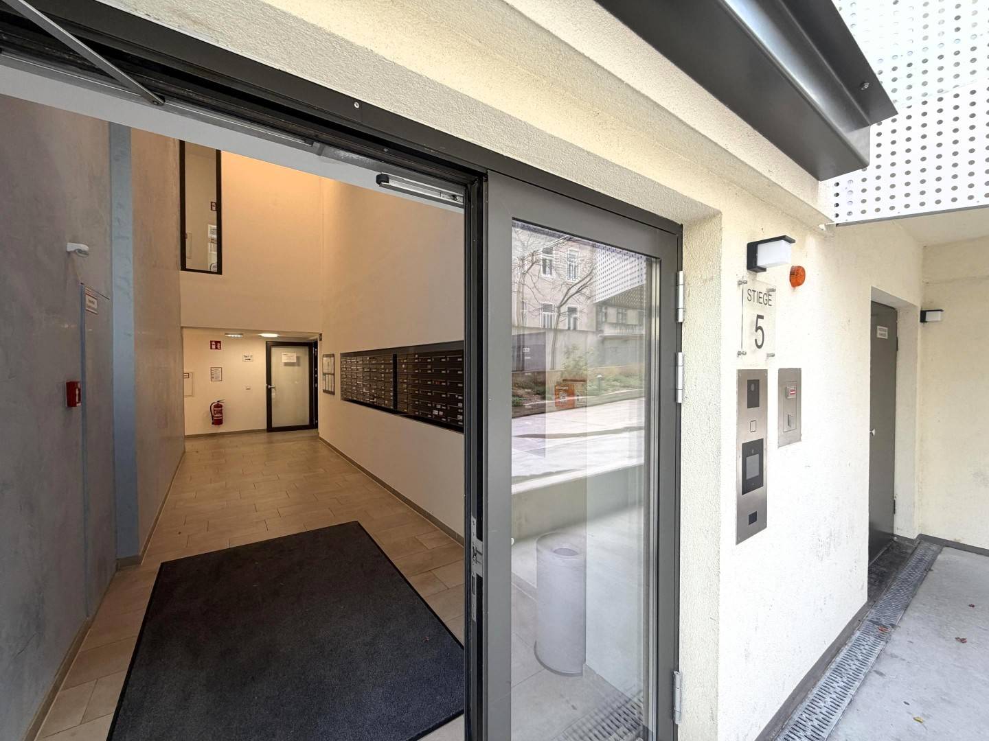 Newly built apartment with four bedrooms and a loggia