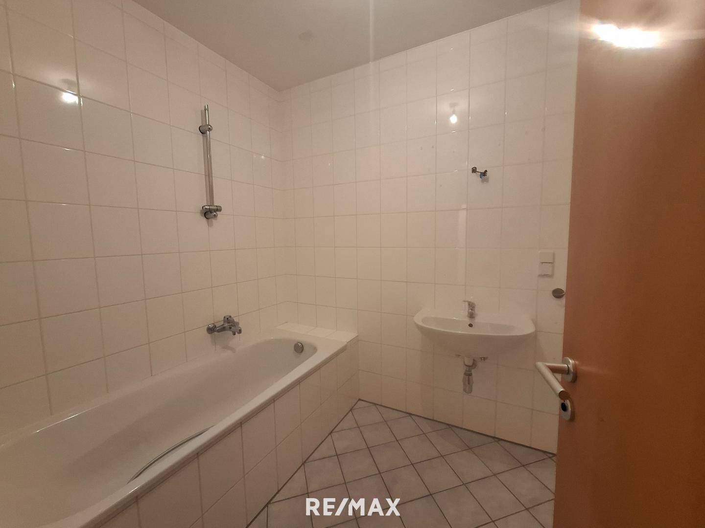 Wohnung mit Loggia und Tiefgarage inklusive