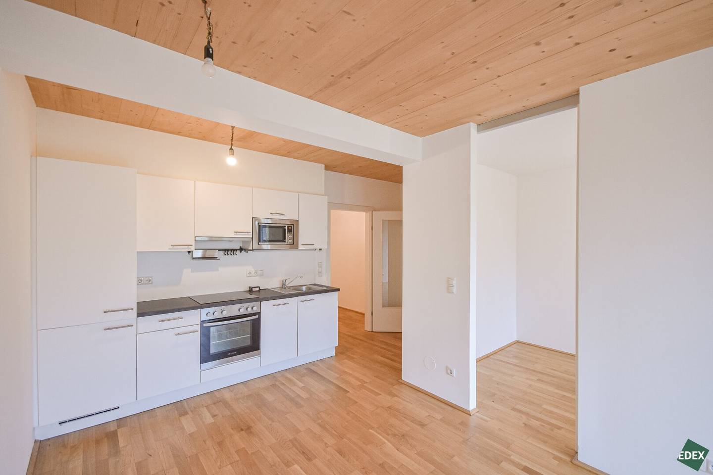 Schöne 1,5-Zimmer Wohnung mit Terrasse und Garten