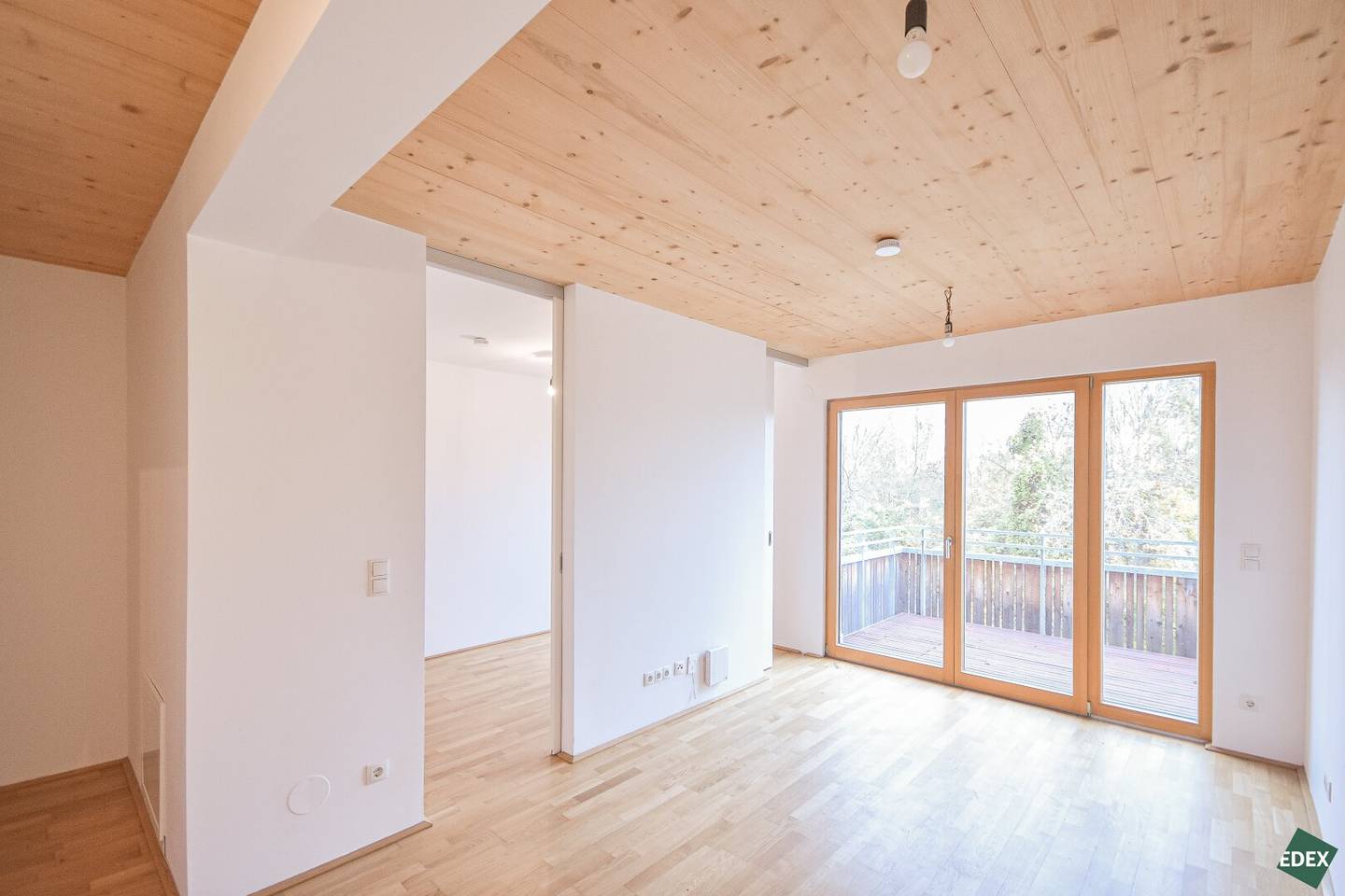 Schöne 1,5-Zimmer Wohnung mit Terrasse und Garten