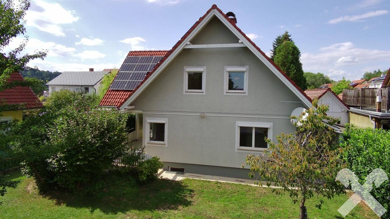 Top-gepflegtes, großzügiges Wohnhaus in zentraler Marktlage
