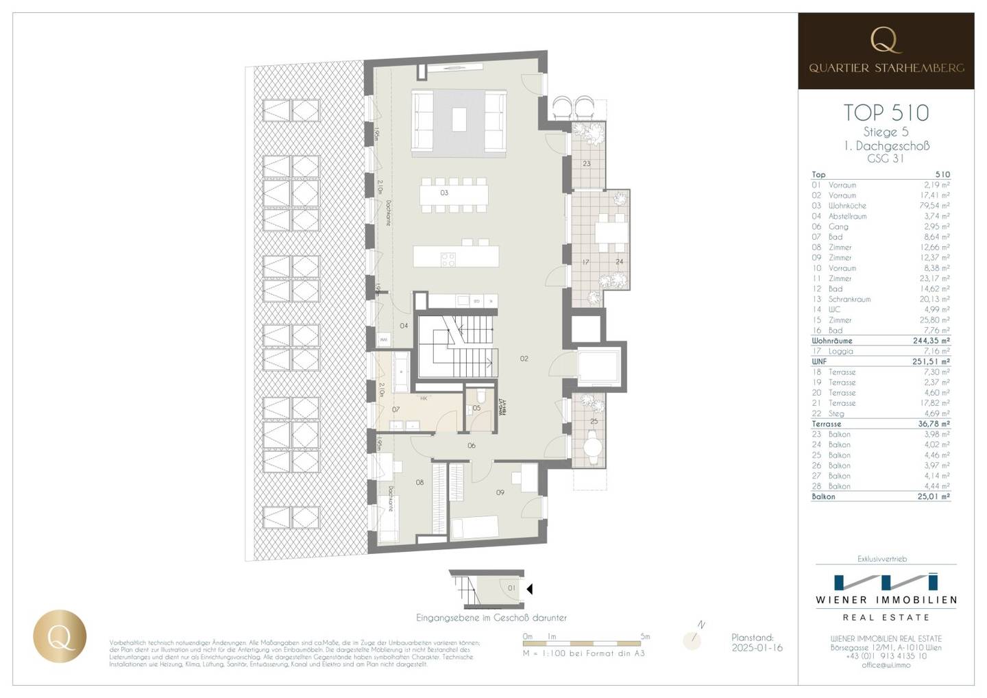 Penthouse with Rooftop Terrace and Courtyard Setting