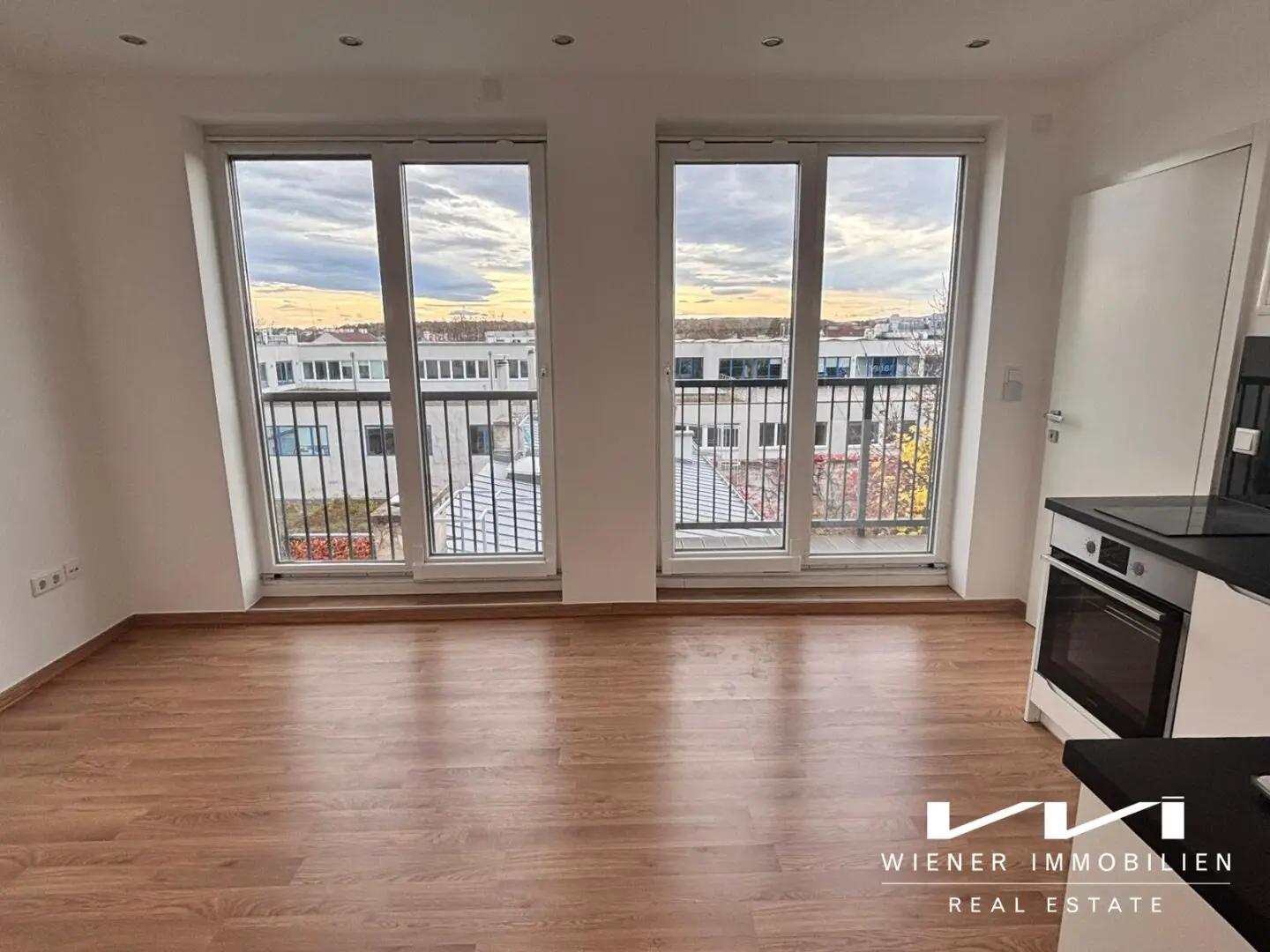 Bright apartment with balcony and Gloriette view