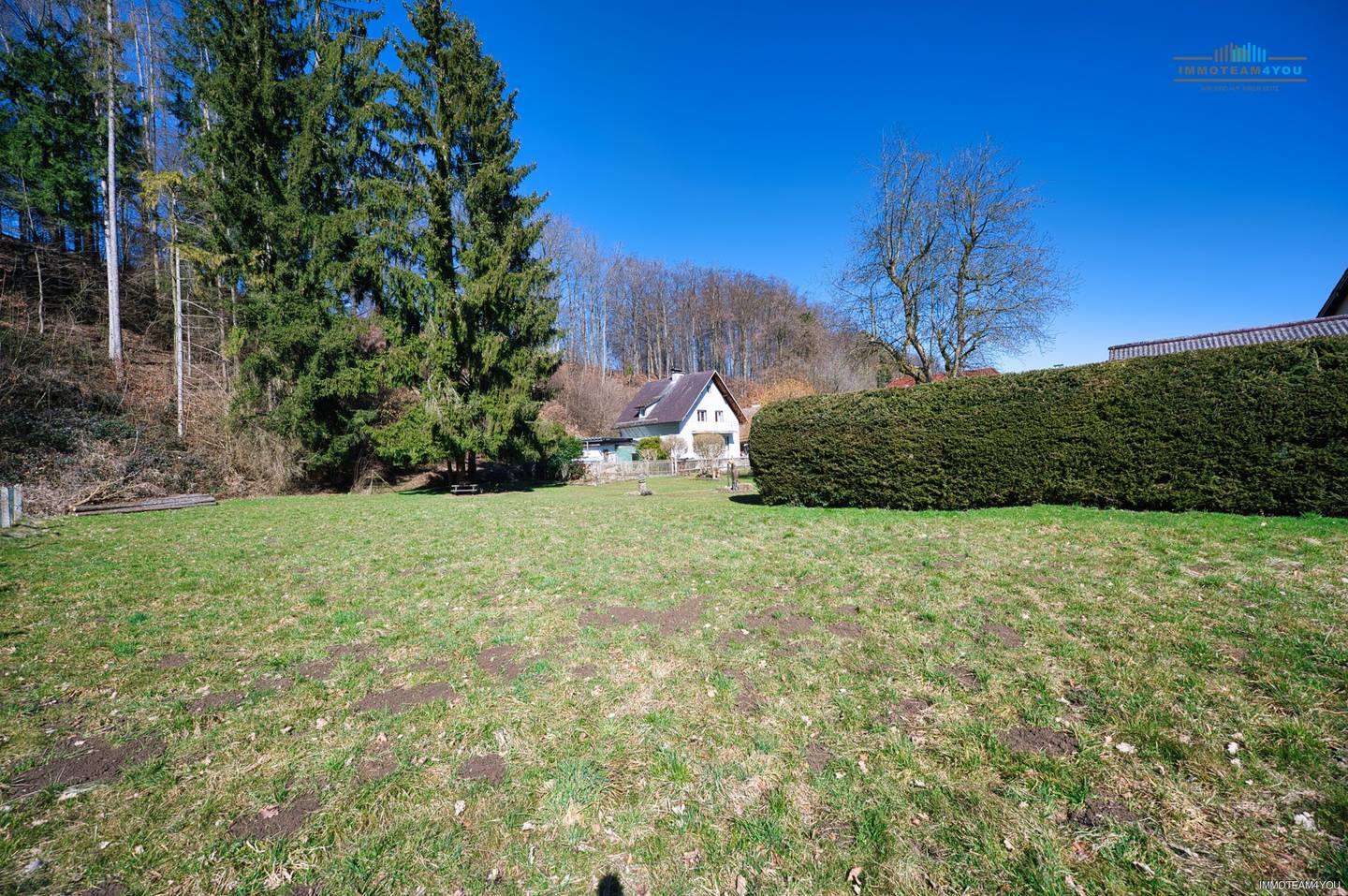 Baugrundstück mit großem Garten in Attnang-Puchheim, ruhige Lage