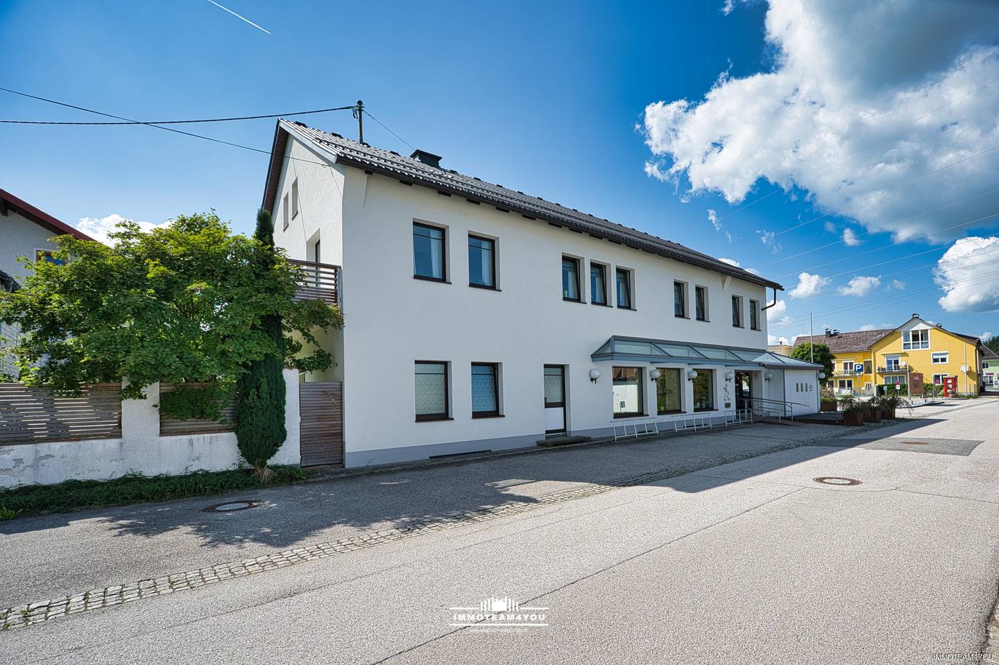 Wohn- und Geschäftshaus in Timelkam mit Potenzial – 1169 m² Nutzfläche