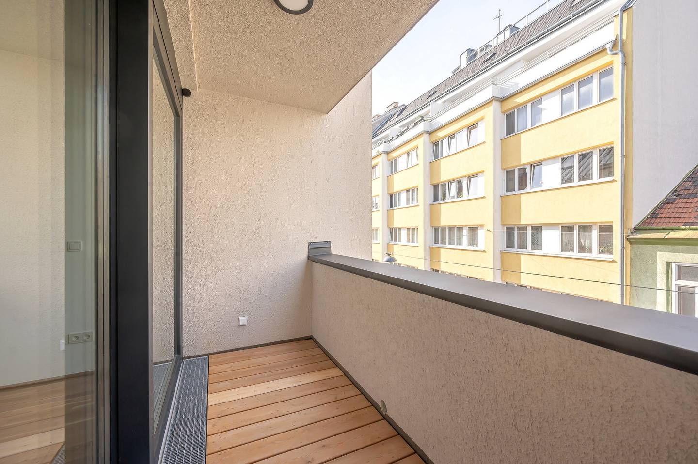 Dachgeschosswohnung mit heller Wohnküche