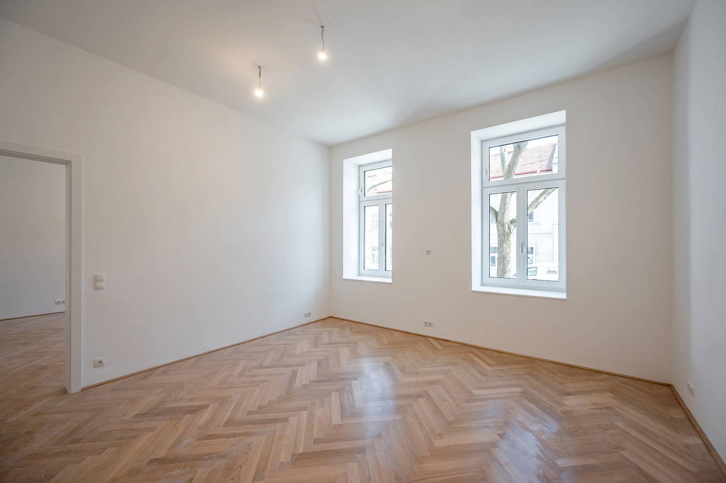 Repräsentative Büro- oder Praxisfläche mit Innenhofterrasse – ausschließlich gewerbliche Vermietung!