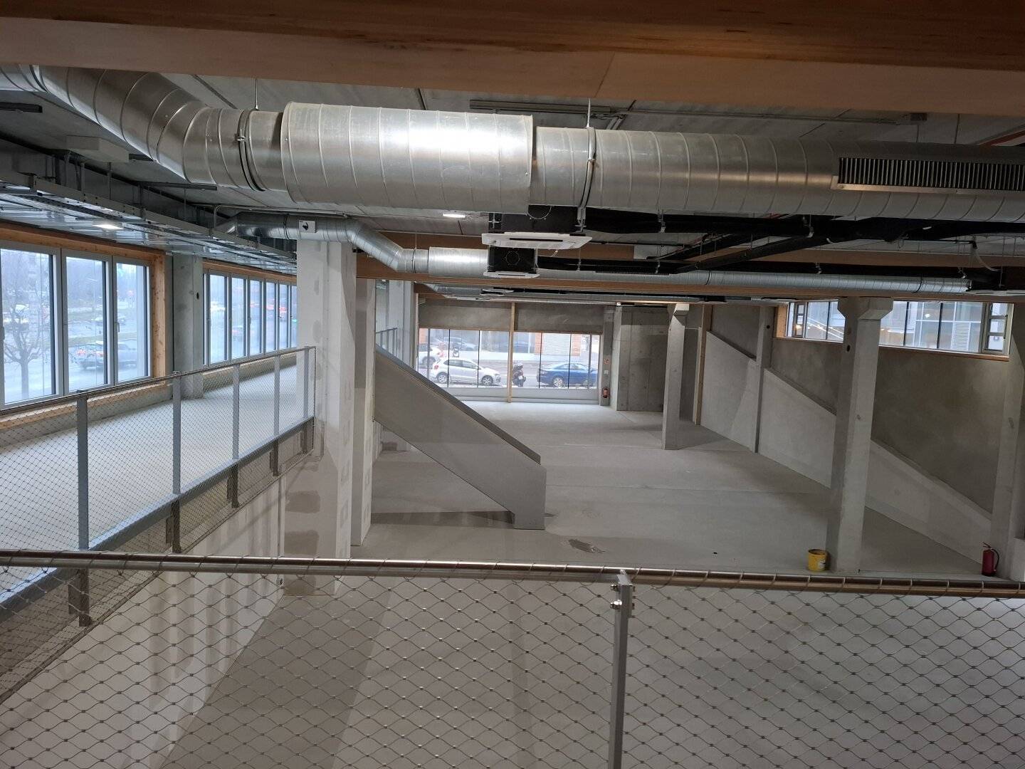 Commercial space, also suitable for showroom, fitness, dance, storage, office and warehouse use
