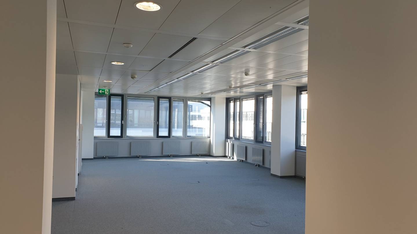 modern office space with terrace, attractive business environment?noplaceholder?,