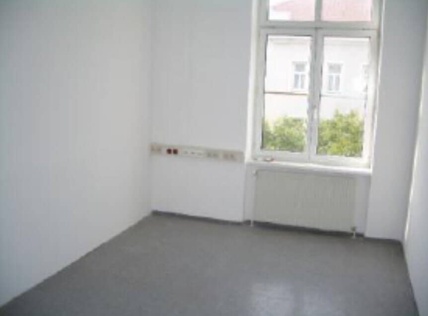 Helle Bürofläche beim Reumannplatz, U1 - ca. 275 m², 7 Räume
