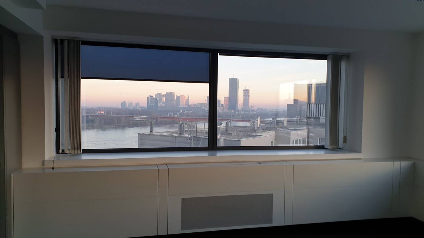 Office with a view, attractive business environment, best accessibility, U6, ÖBB, parking spaces