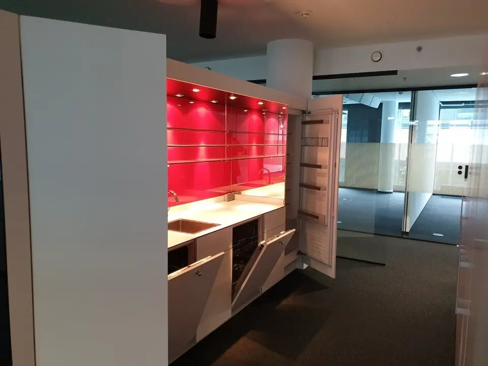 Bürofläche in attraktiven Bürohaus bei U-/S-Bahn-Station Handelskai