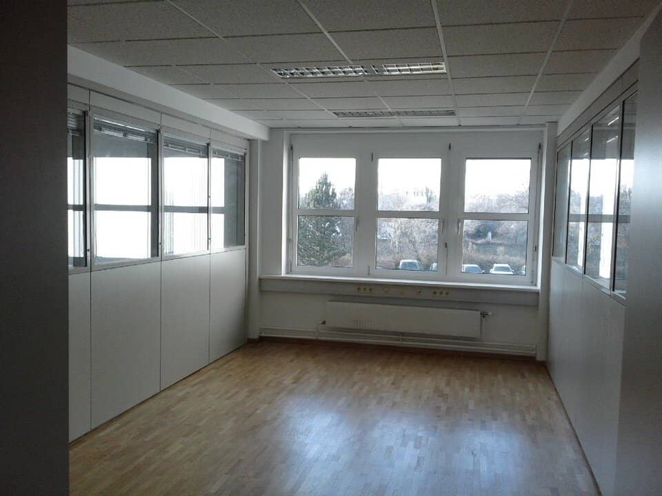 Bürofläche 219 m² im Gewerbepark nahe S-Bahn Atzgersdorf, 5 Zimmer