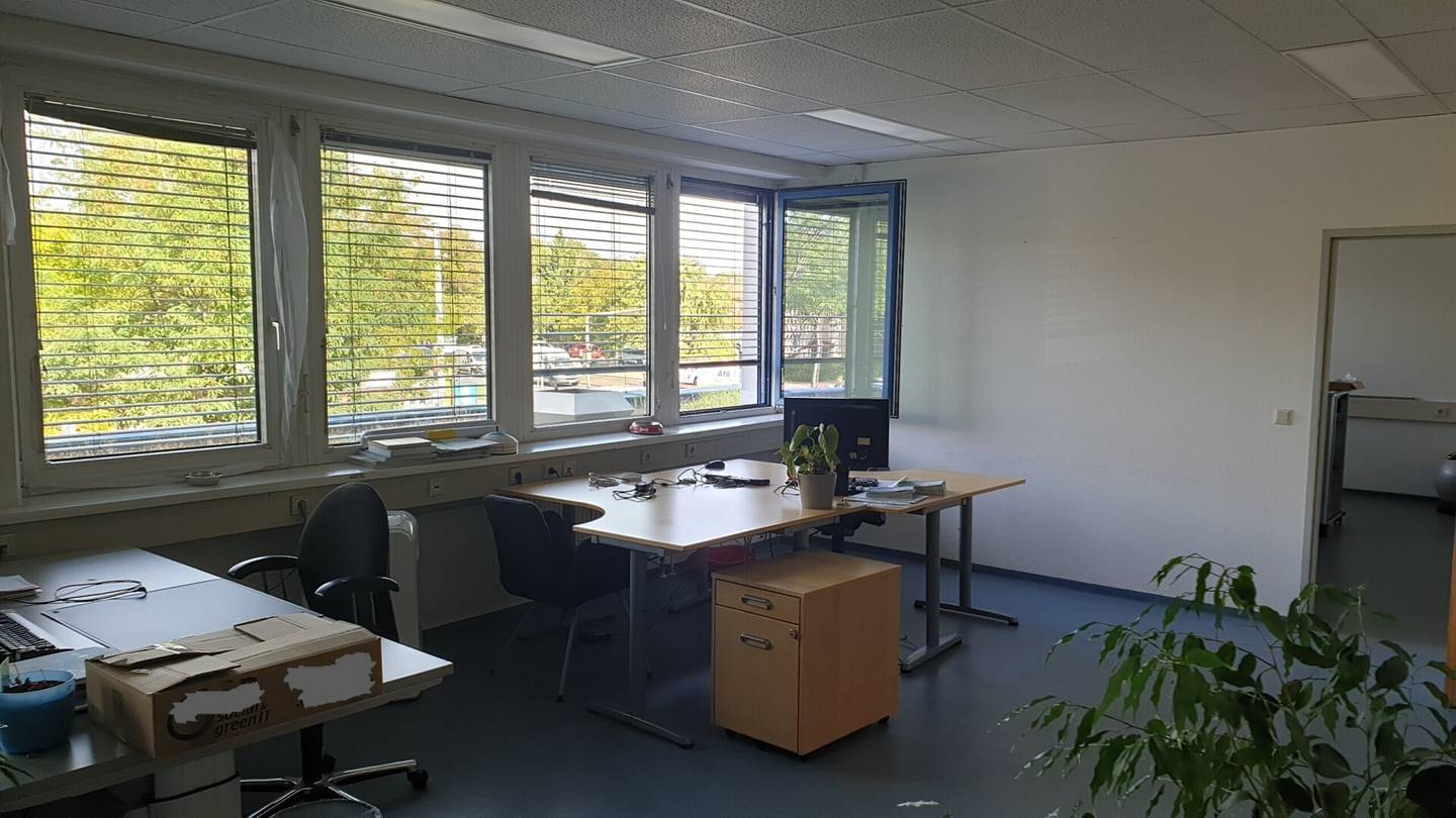 Effizientes Büro 165,69 m² mit Stellplätzen in Wien Liesing, U-Bahn nah
