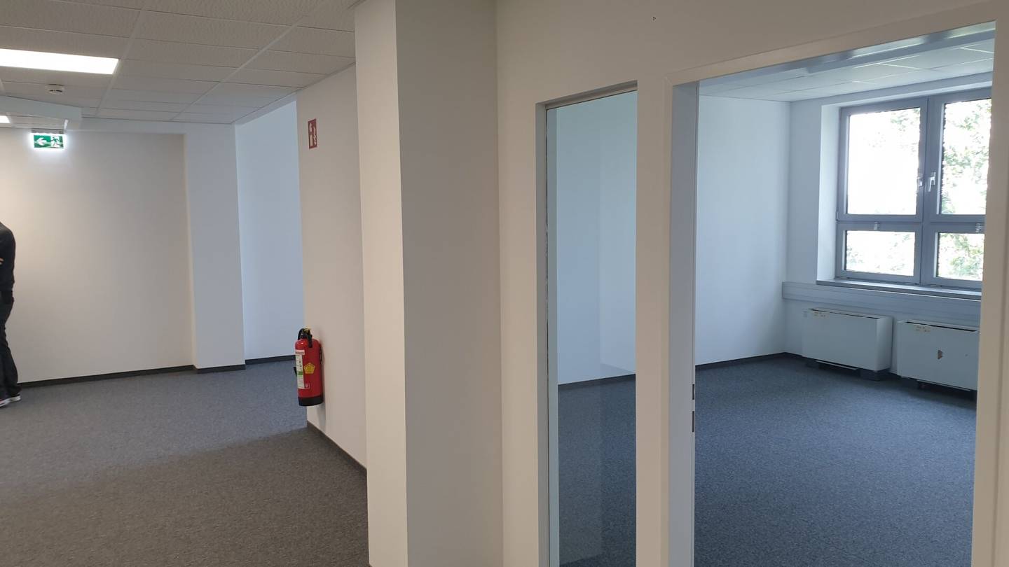 Bürohaus in Liesing (Wien 1230), Erstbezug, 147,76 m², Stellplätze
