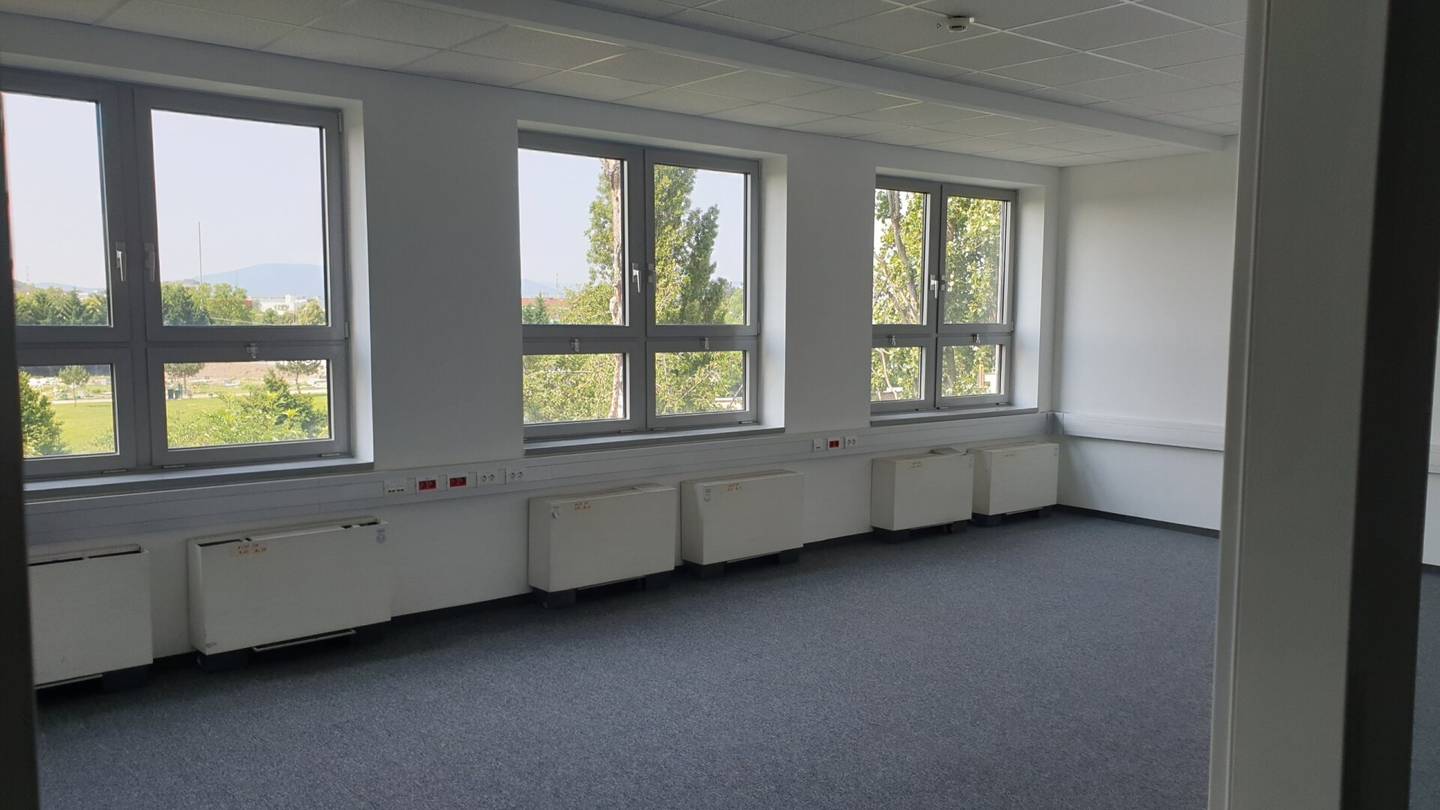 Bürohaus in Liesing (Wien 1230), Erstbezug, 147,76 m², Stellplätze
