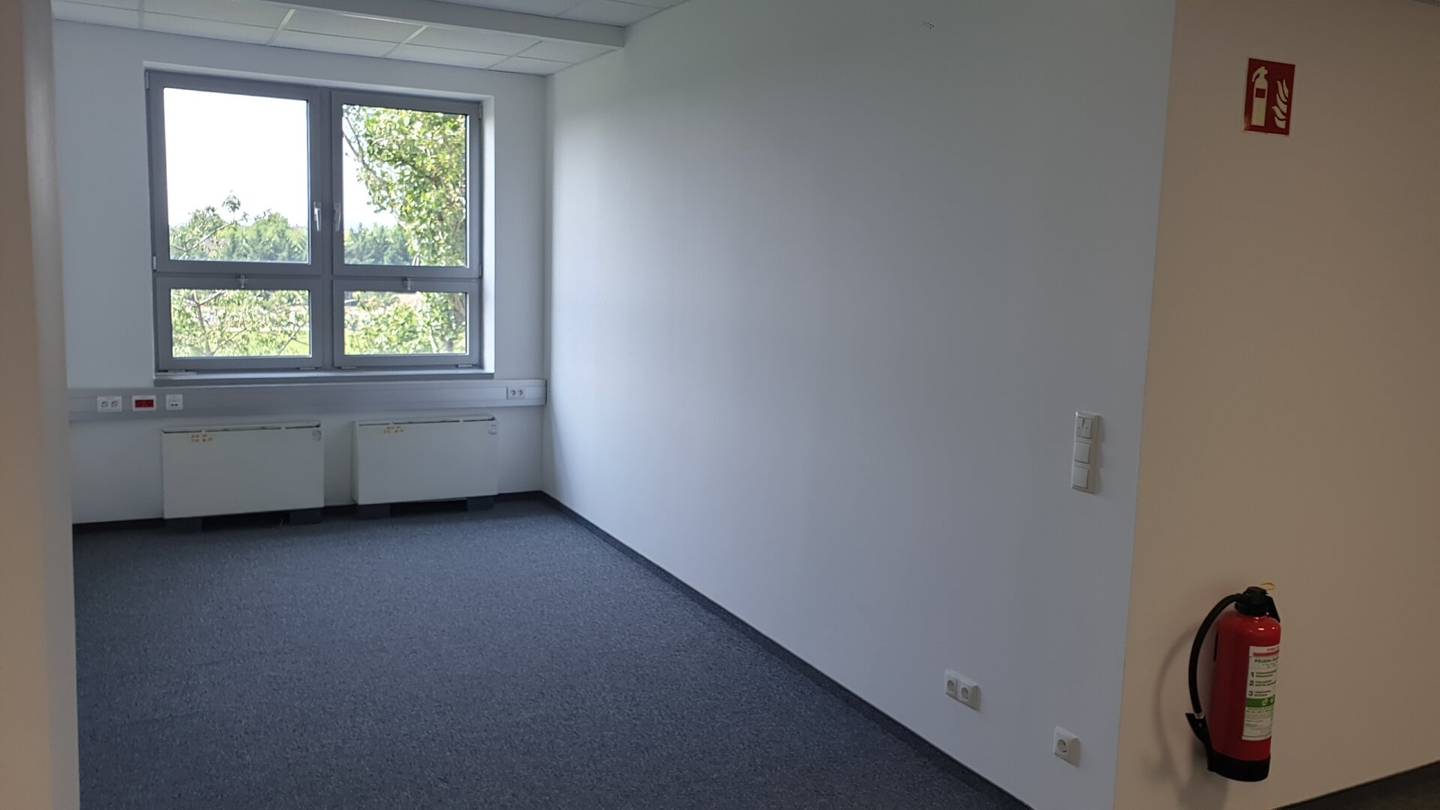 Bürohaus in Liesing (Wien 1230), Erstbezug, 147,76 m², Stellplätze