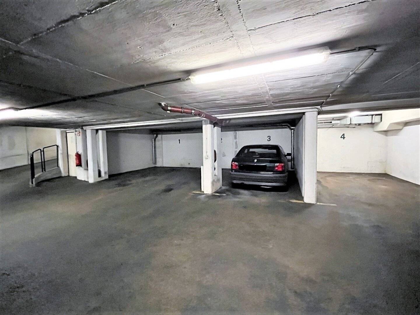 Garage space near Wien Hetzendorf Station