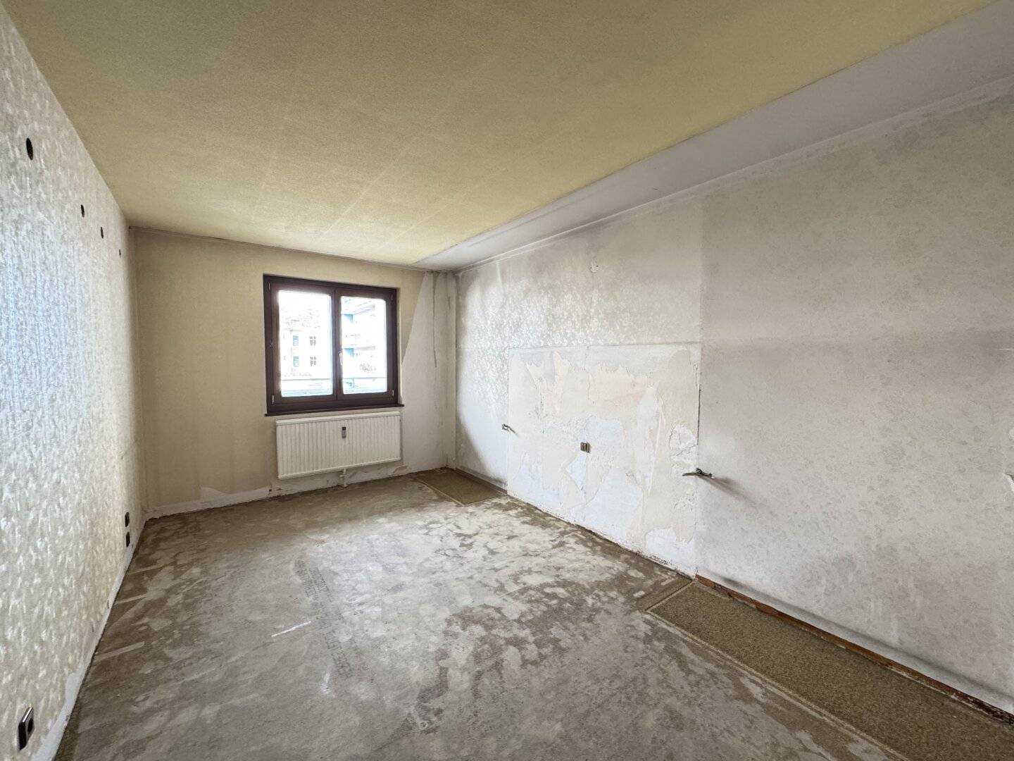 Apartment in quiet inner courtyard with large loggia near U6