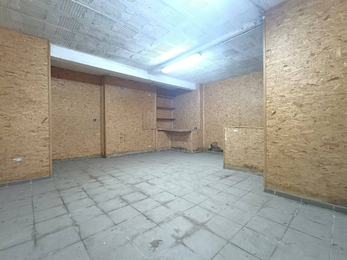 Hobbywerkstatt/Lagerfläche im Innenhof zum Schnäppchenpreis! Nähe U3 Ottakring - Straßenbahn Linie 2 Wilhelminenstraße direkt ums Eck!