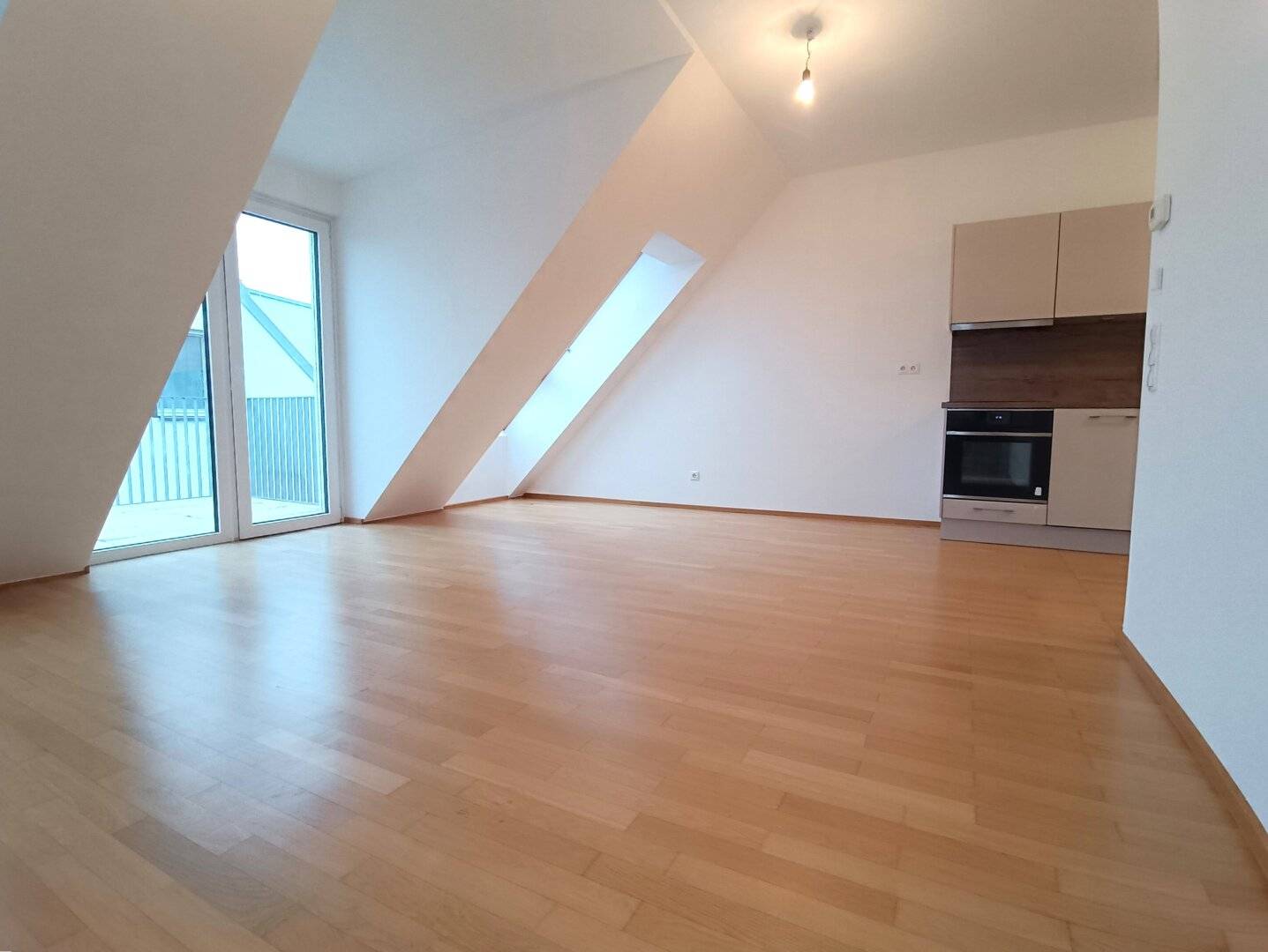Dachgeschosswohnung mit Balkon Neubau Rustenfeld