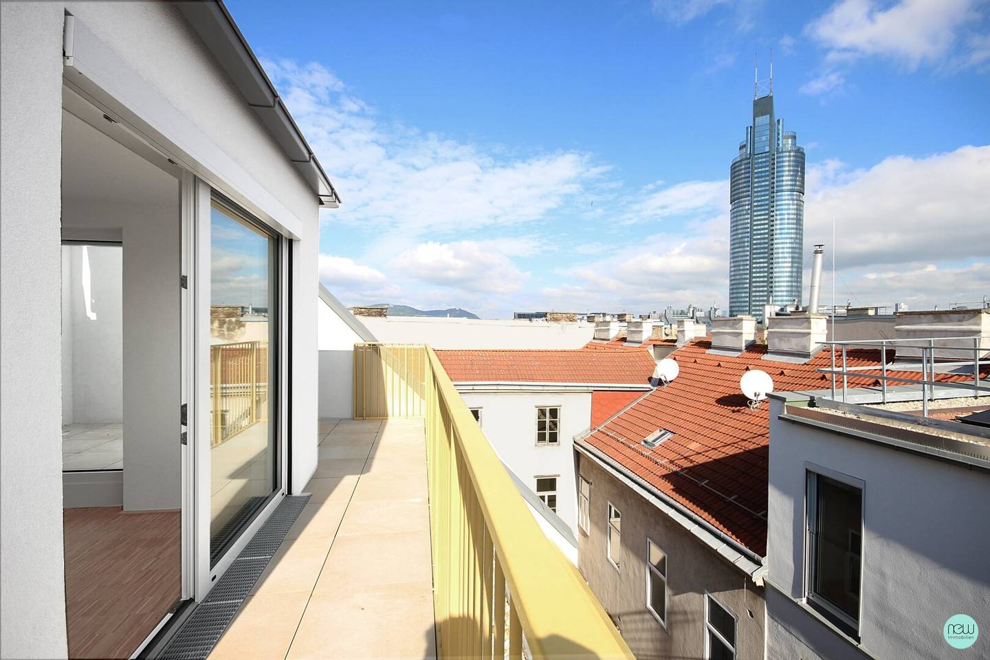 Maisonette apartment with rooftop terrace and panoramic view