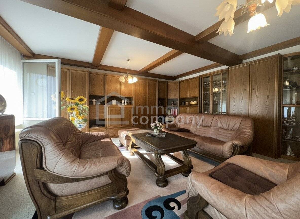 Einfamilienhaus in Dobermannsdorf – 7 Zimmer, Garten und Terrasse