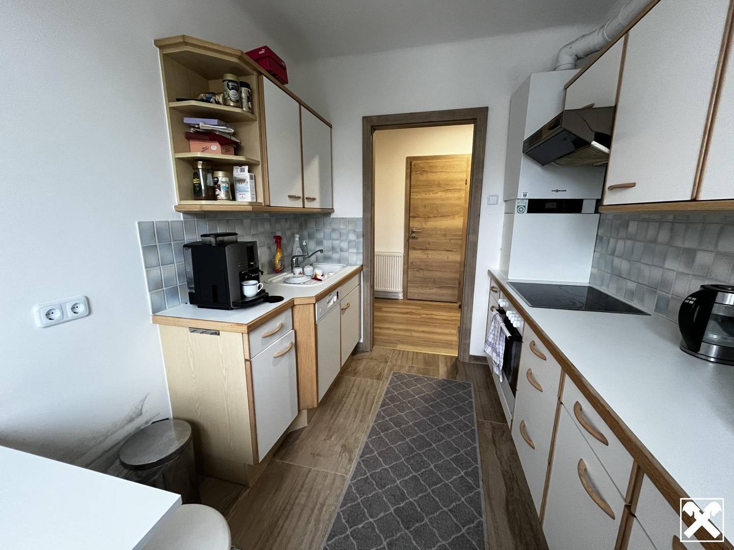 Wohnung kernsaniert nahe dem Bahnhof Balkon