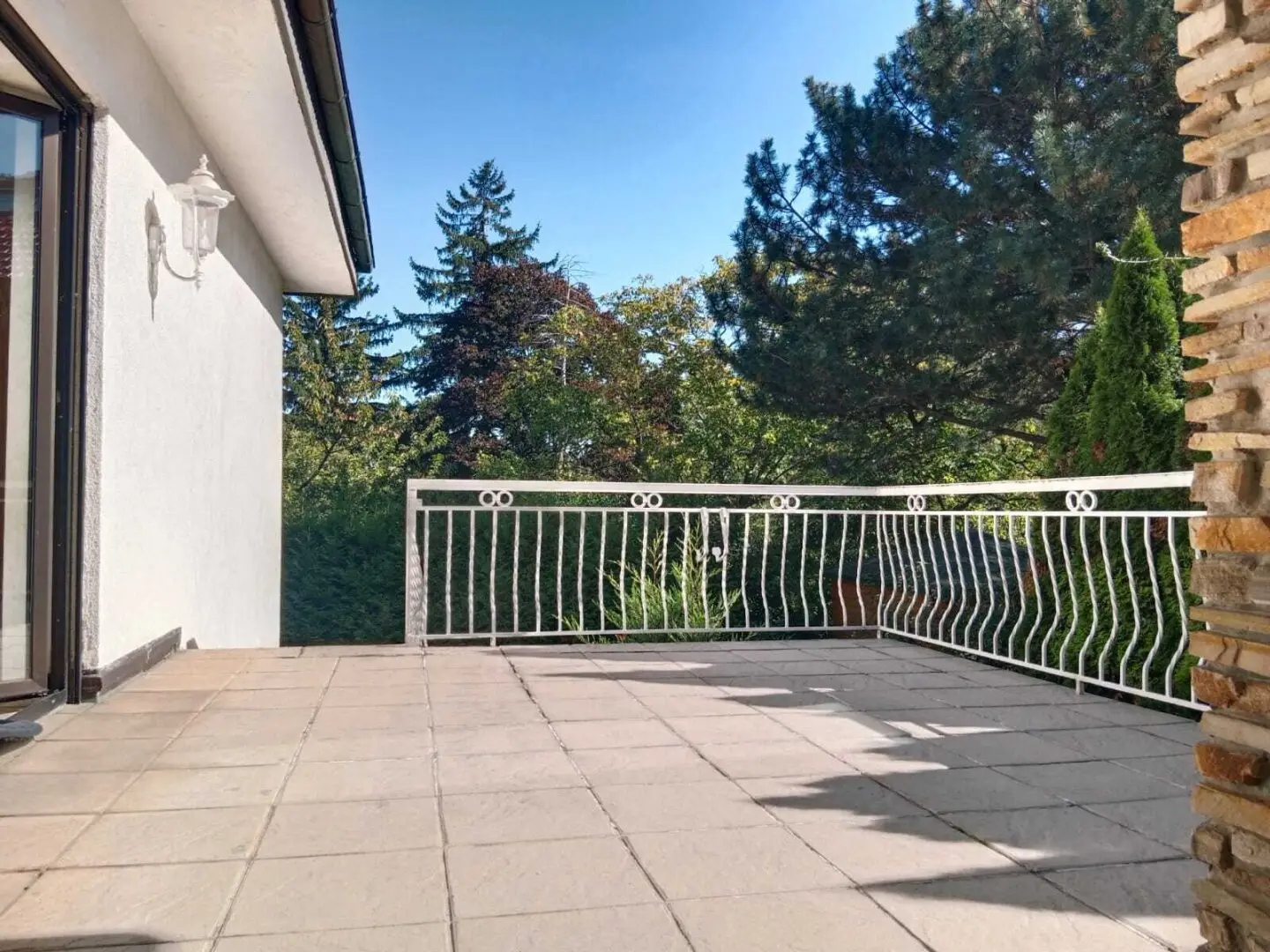 6-Zimmer-Haus mit Sauna, Pool & Garten nahe Maurer Wald in Liesing