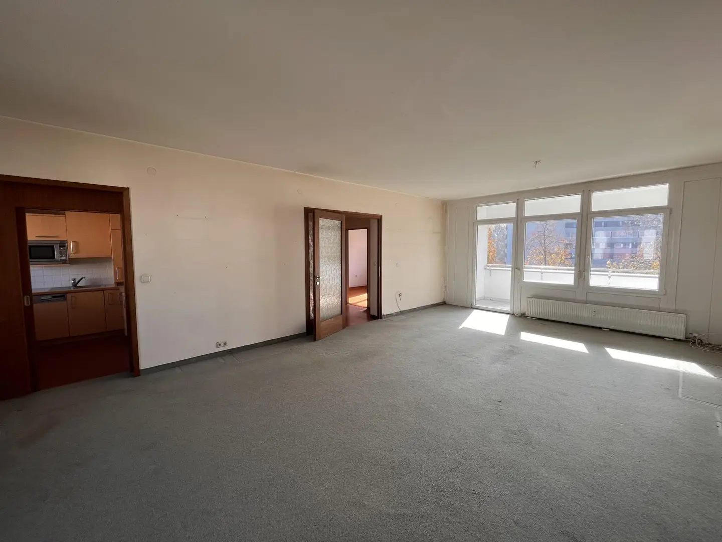 Apartment with loggia and elevator on the third floor
