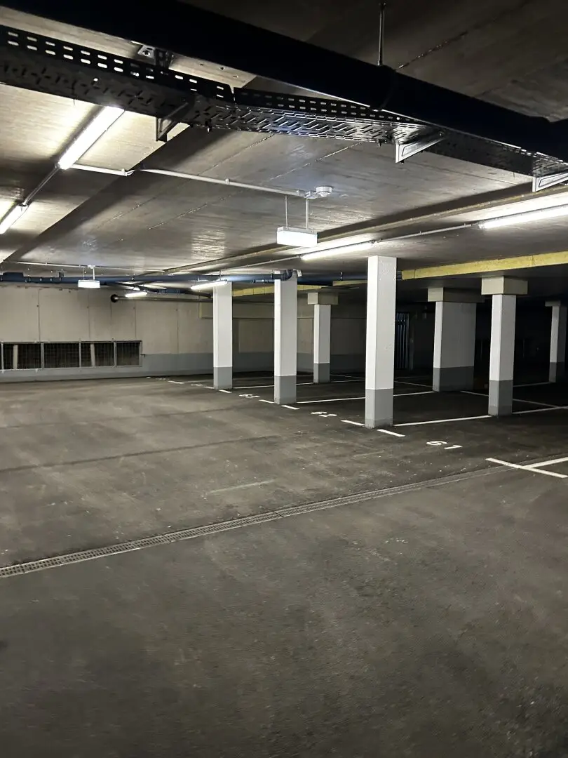 Tiefgaragenplatz Nahe U1 Kagran, Donau Zentrum & Alter Donau