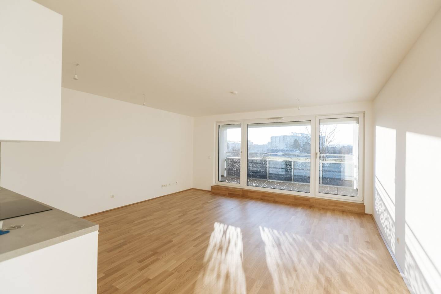 Provisionsfrei! Erstbezug - Wunderschöne Drei-Zimmer-Wohnung mit Loggia!