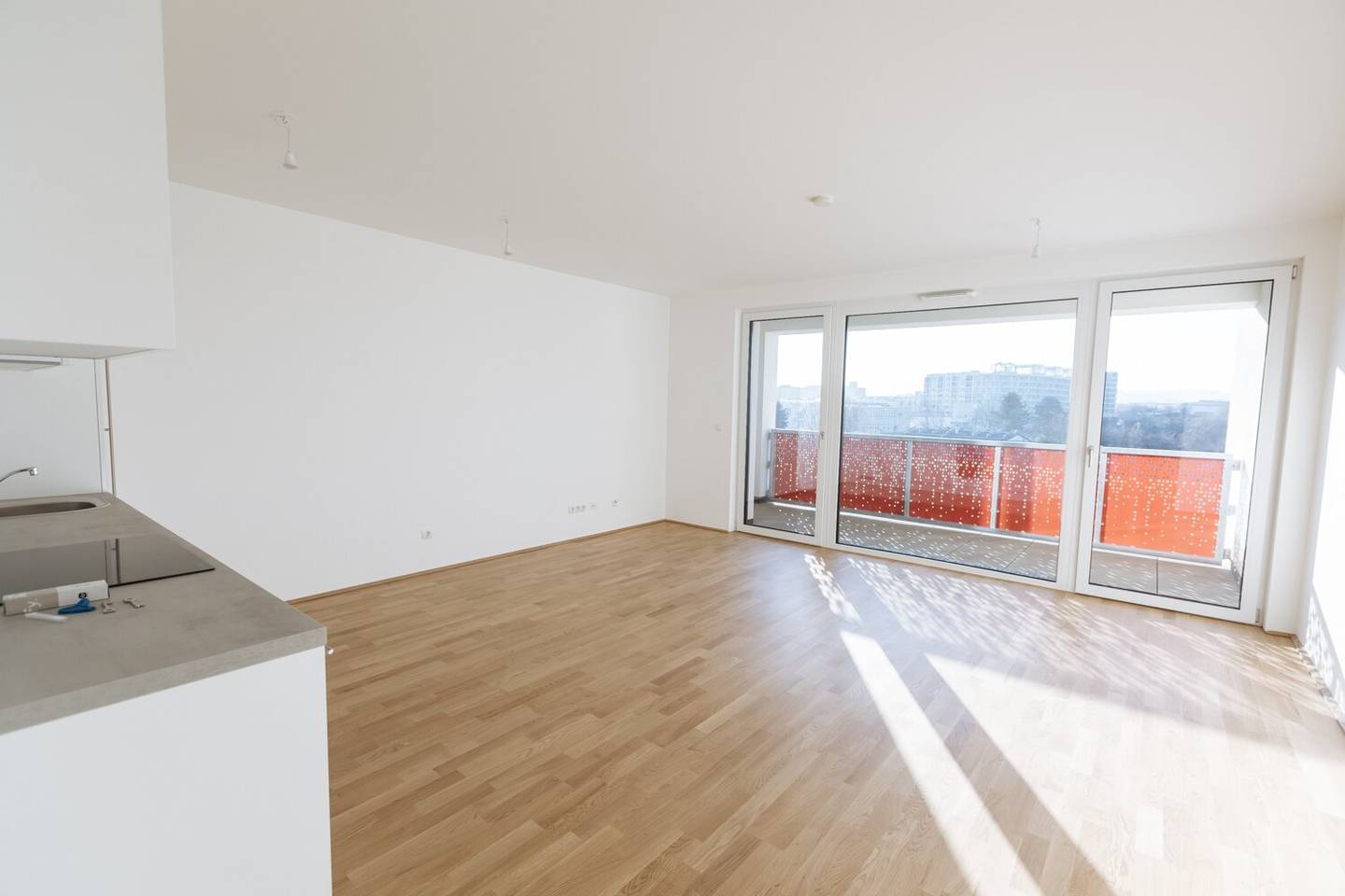 Vorsorgewohnung! Provisionsfrei! Erstbezug - Sonnige Zwei-Zimmer-Wohnung mit Loggia!