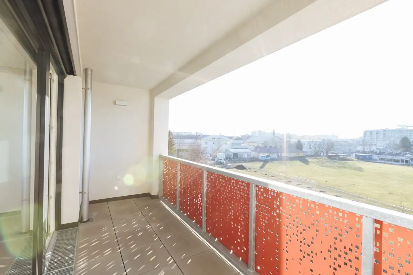 Investment apartment commission-free first occupancy Sunny two-room apartment with loggia
